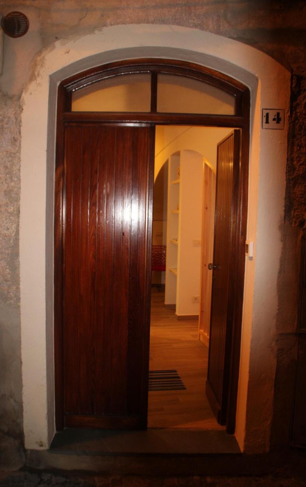Appartamentino - Castle View, No Stairs ドルチェアックア エクステリア 写真